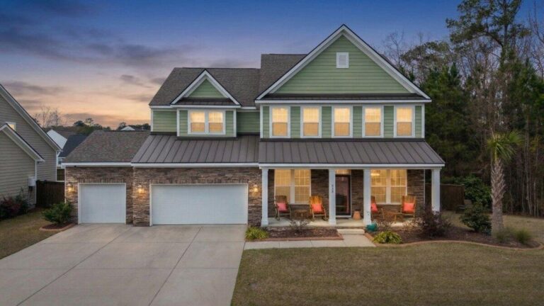 $658,350 605 S Pointe Boulevard, Summerville, SC 29483